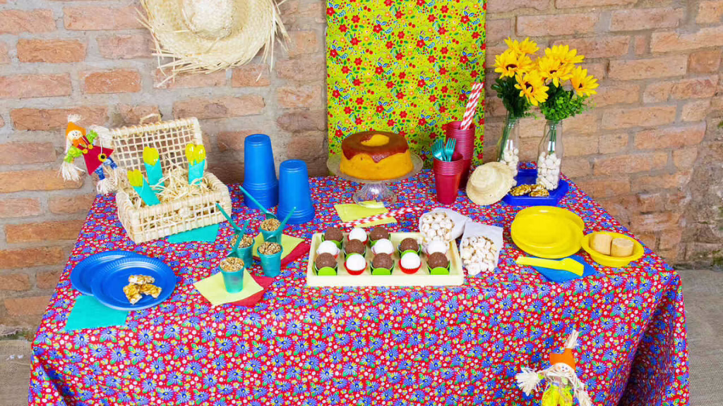 Mesa con comida