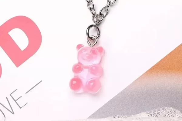 The 7 Souvenir Trends for 2026 17 jelly necklace for children's parties