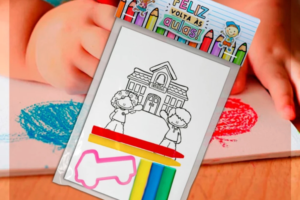 kit colorir e massinha para mimo de volta as aulas