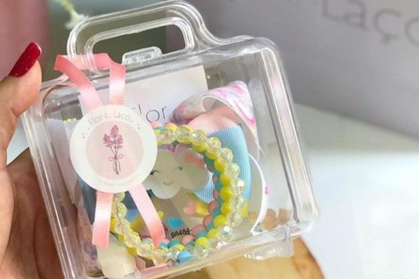 The 7 Souvenir Trends for 2026 23 jewelry kit case