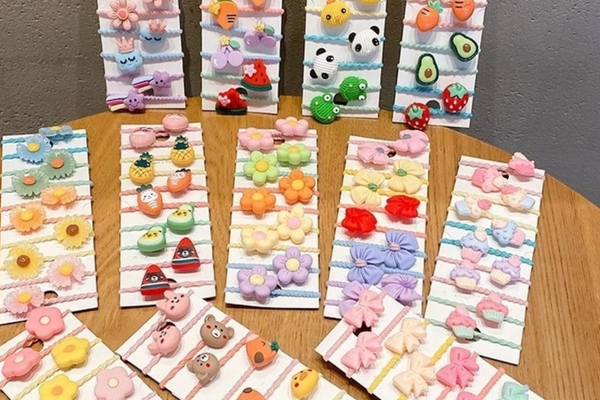 The 7 Souvenir Trends for 2026 22 party favors 2