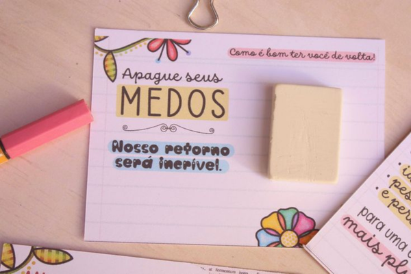 O mimo mais fácil da volta às aulas: Card com Borracha 5 Lembrancinhas volta as aulas card com borracha