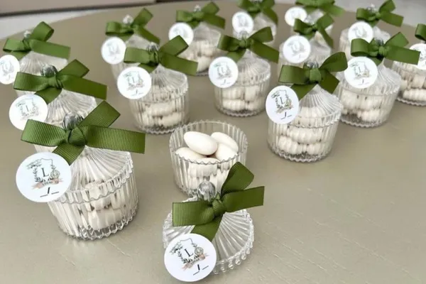 First communion souvenir: 8 delicate inspirations! 4 Almond party favors for First Communion 11zon