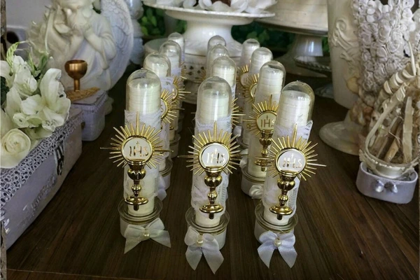 First communion souvenir: 8 delicate inspirations! 5 tubes for First Communion