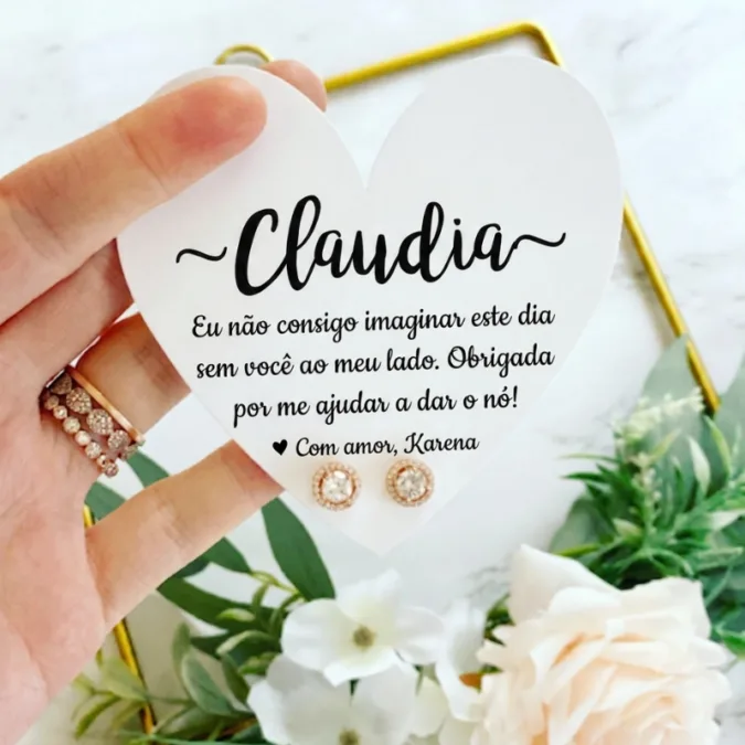 11 invitaciones para las madrinas de boda que te emocionarán en el momento de la petición 3 Ideas para invitaciones a las damas de honor de una boda